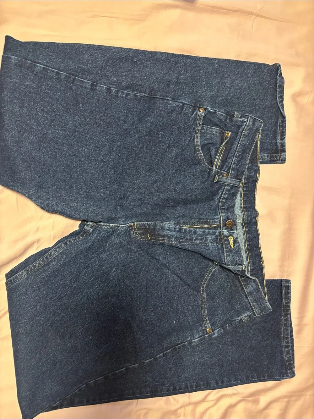 Wrangler Straight Leg men’s Jeans in Dark Blue Denim